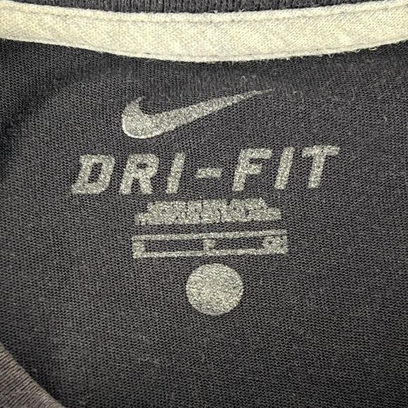 Kobe Bryant The Black Mamba movie poster graphic Nike tshirt - Picture 5 of 10